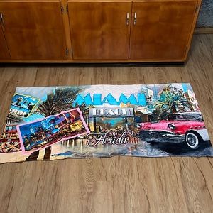 Miami Beach beach towel NWOT